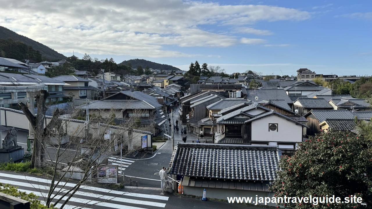 二年坂(二寧坂)、三年坂(産寧坂)を通って清水寺へ：清水寺の見どころ(3)
