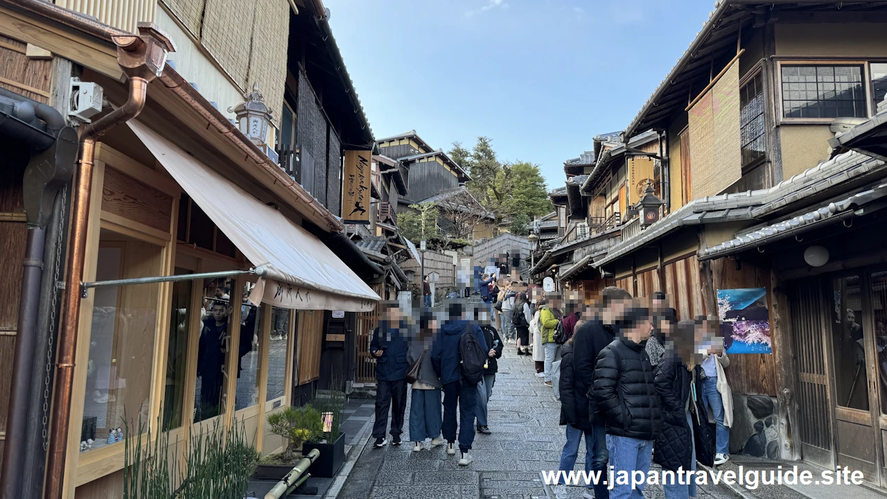 二年坂(二寧坂)、三年坂(産寧坂)を通って清水寺へ：清水寺の見どころ(7)