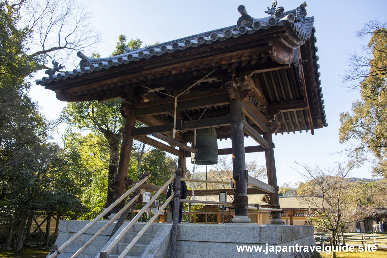 鐘楼：金閣寺の見どころ(2)