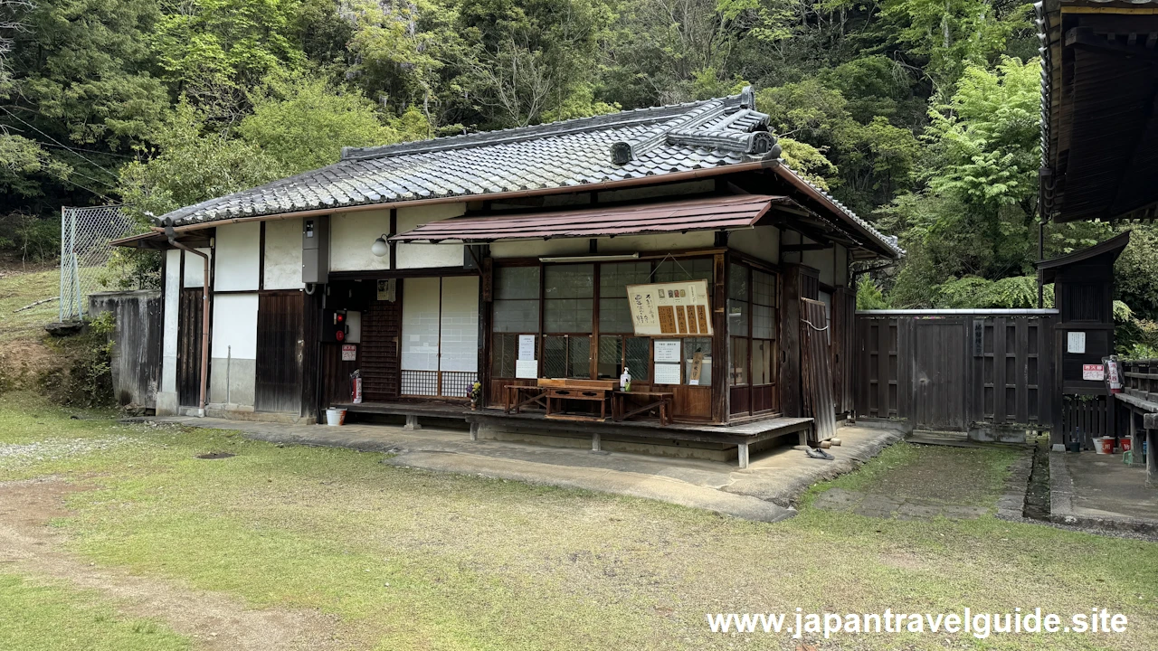 不動堂：東大寺の見どころ(4)