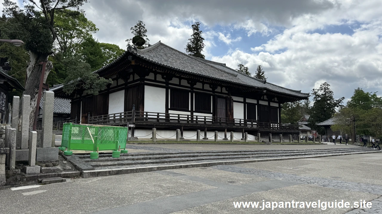法華堂(三月堂)：東大寺の見どころ(1)