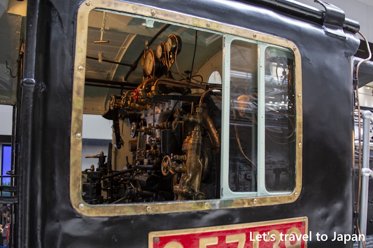 Class C57 Steam Locomotive: Complete guide to the Vehicles Exhibited at the SCMAGLEV and Railway Park(7)