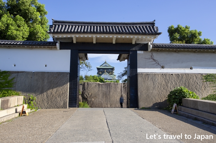 Sakuramon Gate: Highlights of Osaka Castle(22)