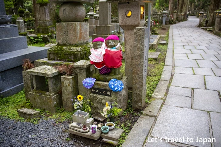 仲良し地蔵：高野山 奥の院の見どころ(31)