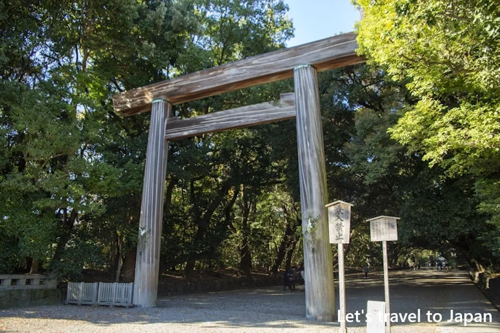 正門（南門）、西門、東門：熱田神宮の見どころ(7)